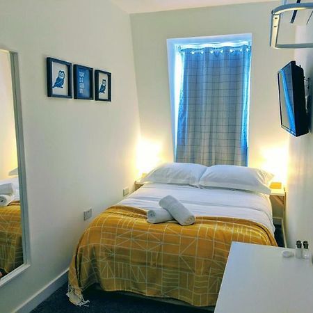 Oyo Lifestyle Wembar Hotel Лондон Екстериор снимка
