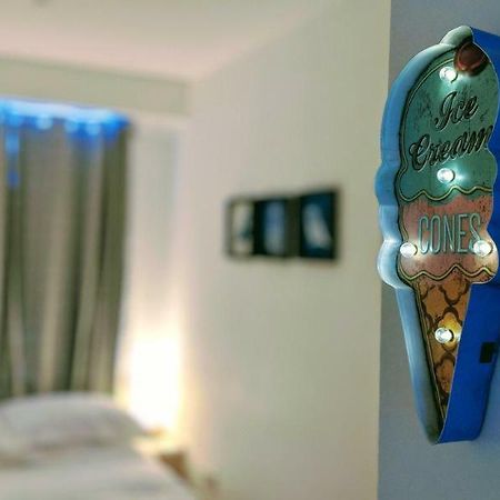 Oyo Lifestyle Wembar Hotel Лондон Екстериор снимка